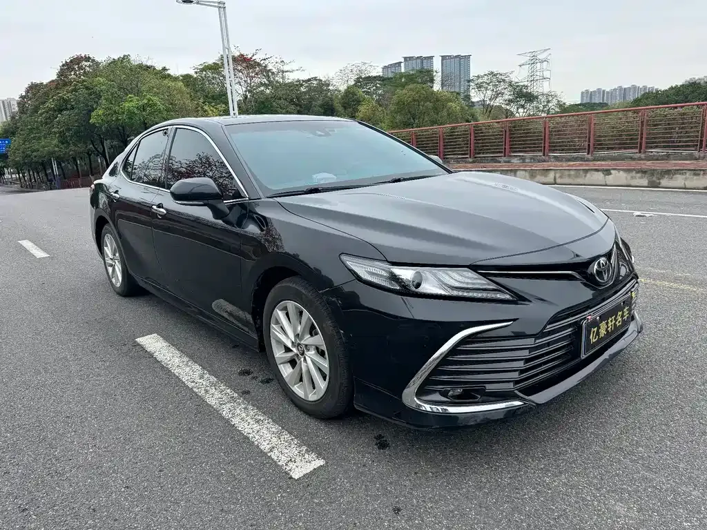 Toyota Camry 2023 из CN, фото 3
