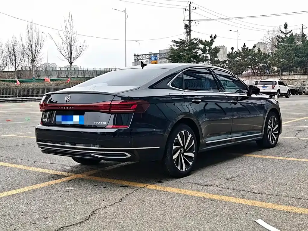 Volkswagen Passat 2022 из CN, фото 8