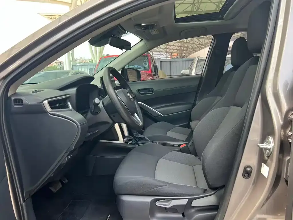 Toyota Frontlander — фото 4