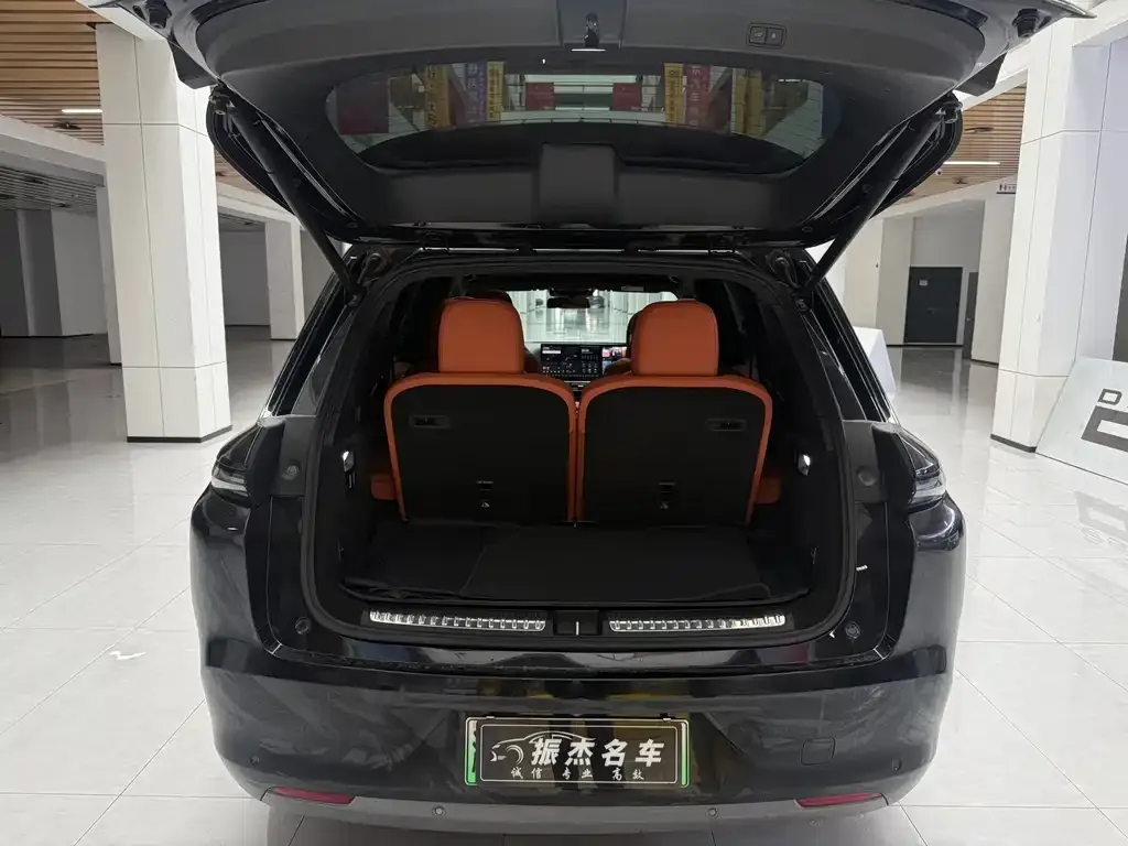 Li Auto Li L8 2023 из CN, фото 3