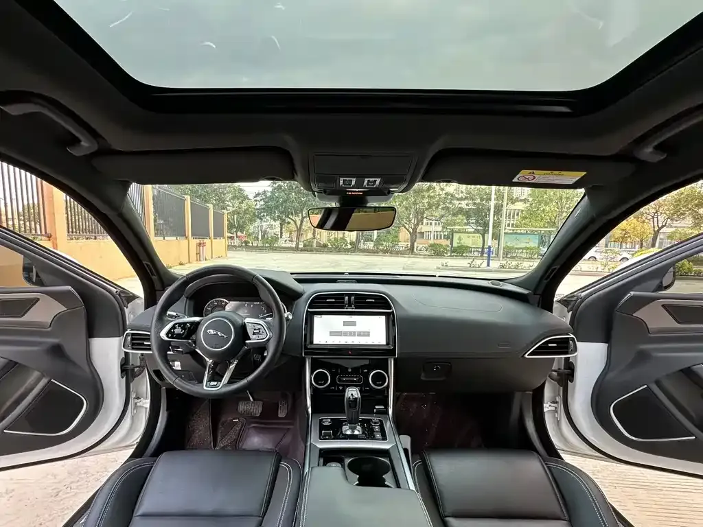 Jaguar XEL 2021 из CN, фото 7