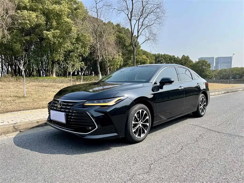 Toyota Avalon 2024 из CN, фото 1