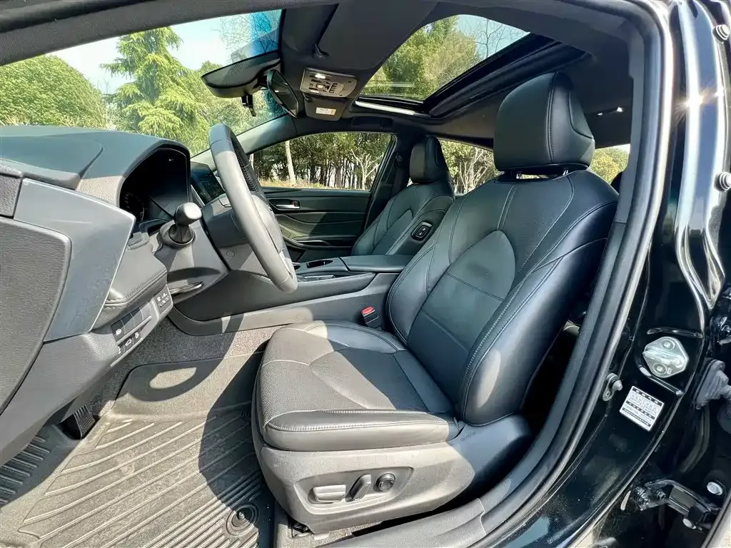 Toyota Avalon 2024 из CN, фото 3