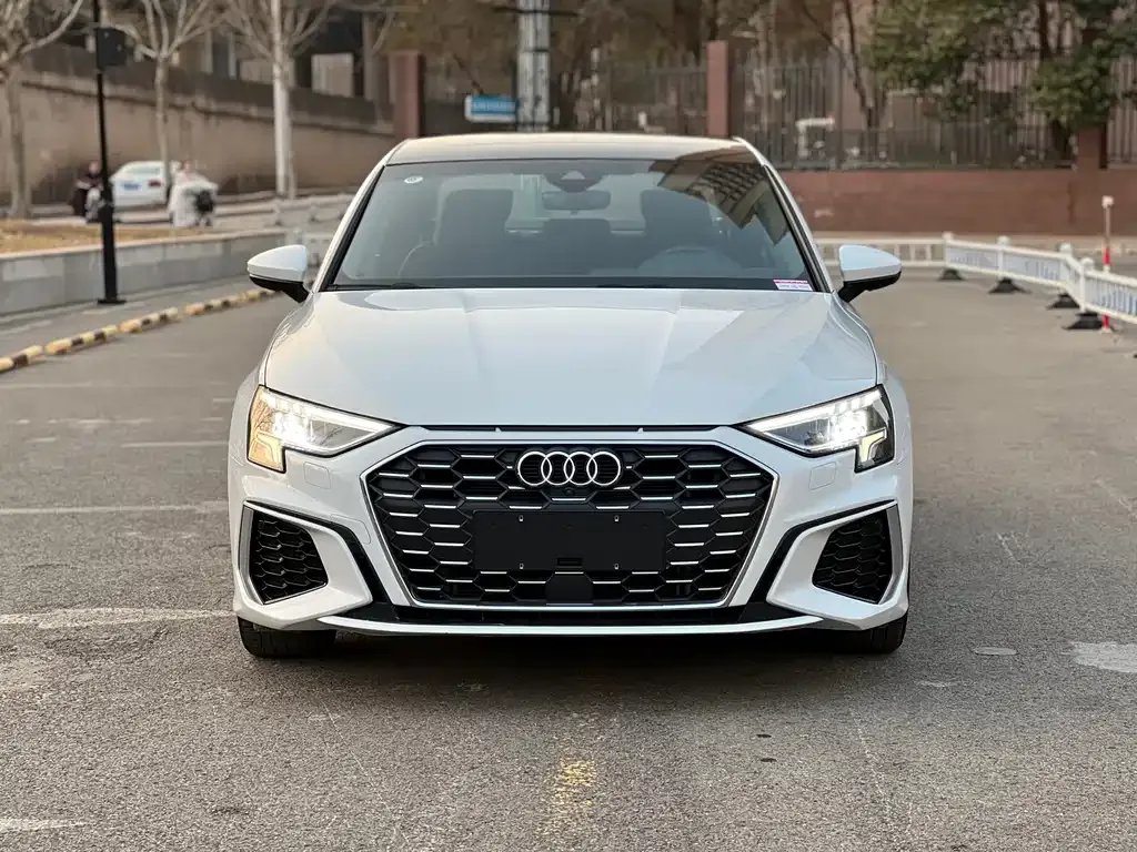 Audi A3 — фото 2