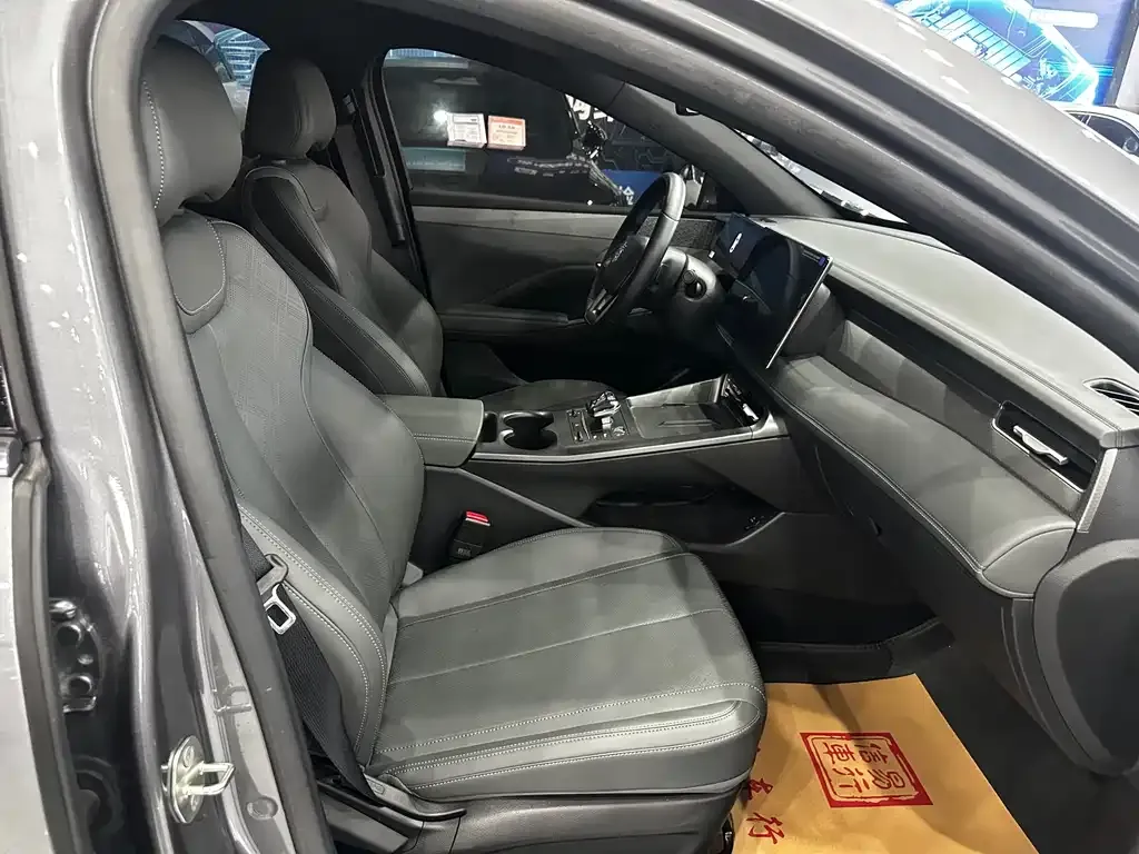 BYD Qin PLUS 2025 из CN, фото 8