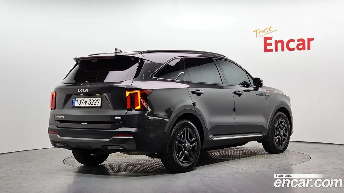 Kia Sorento — фото 6