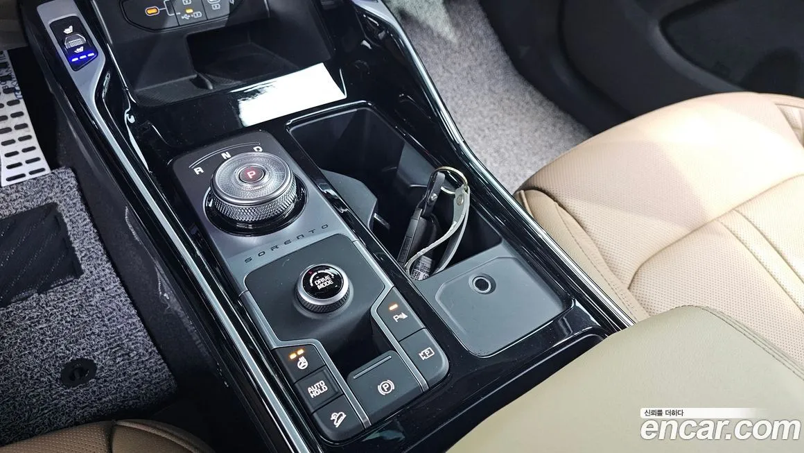 Kia Sorento — фото 7