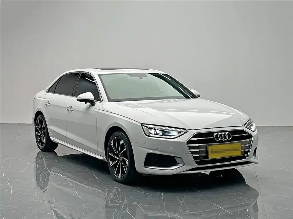 Audi A4L 2022 из CN, фото 10
