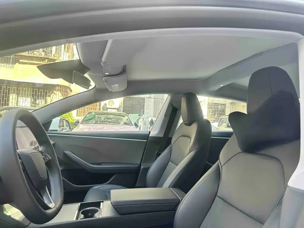 Tesla Model 3 2024 из CN, фото 2