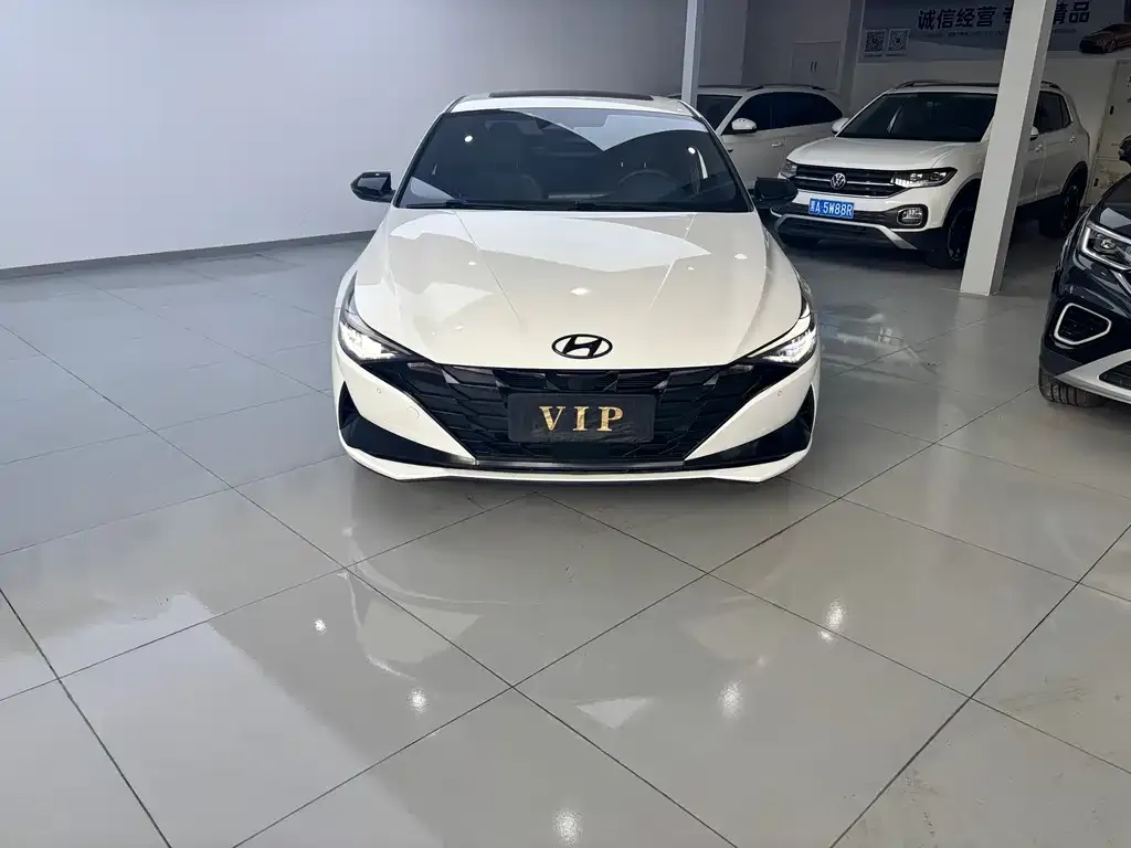 Hyundai Elantra 2024 из CN, фото 1