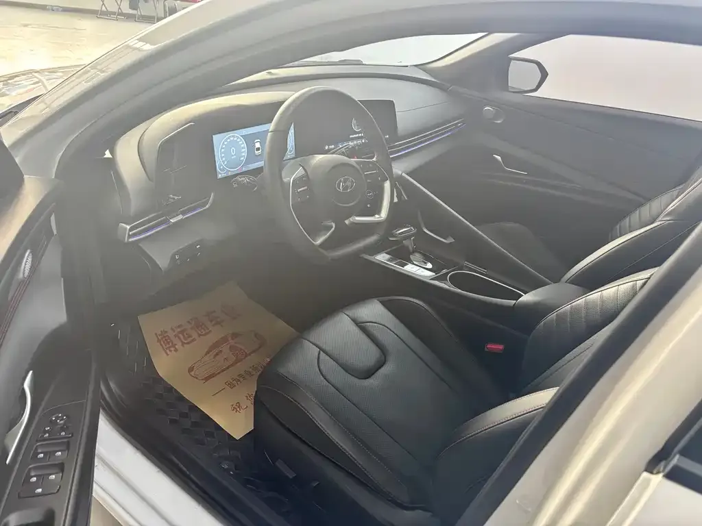 Hyundai Elantra 2024 из CN, фото 4