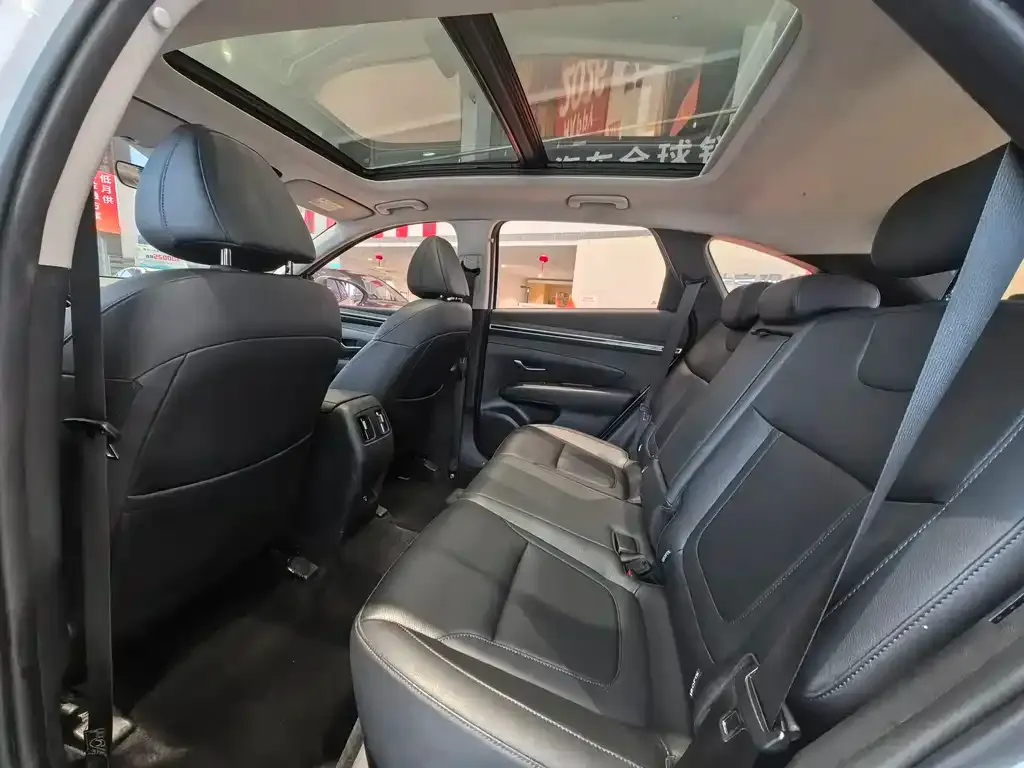 Hyundai Tucson 2022 из CN, фото 5