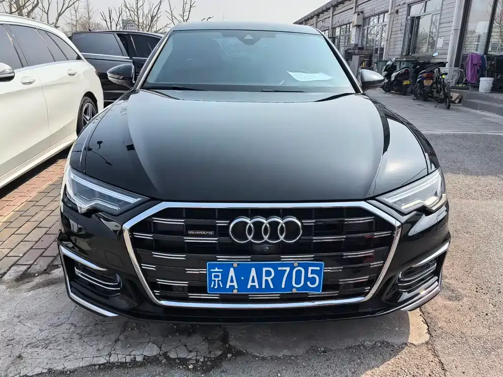 Audi A6L — фото 5
