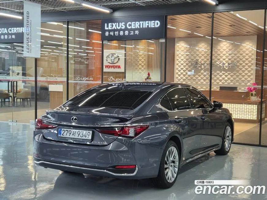 Lexus ES 2026 из KR, фото 2