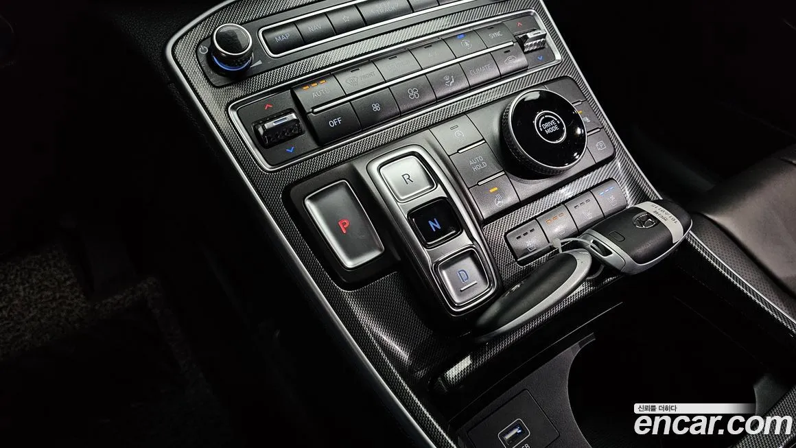 Hyundai Santafe — фото 8