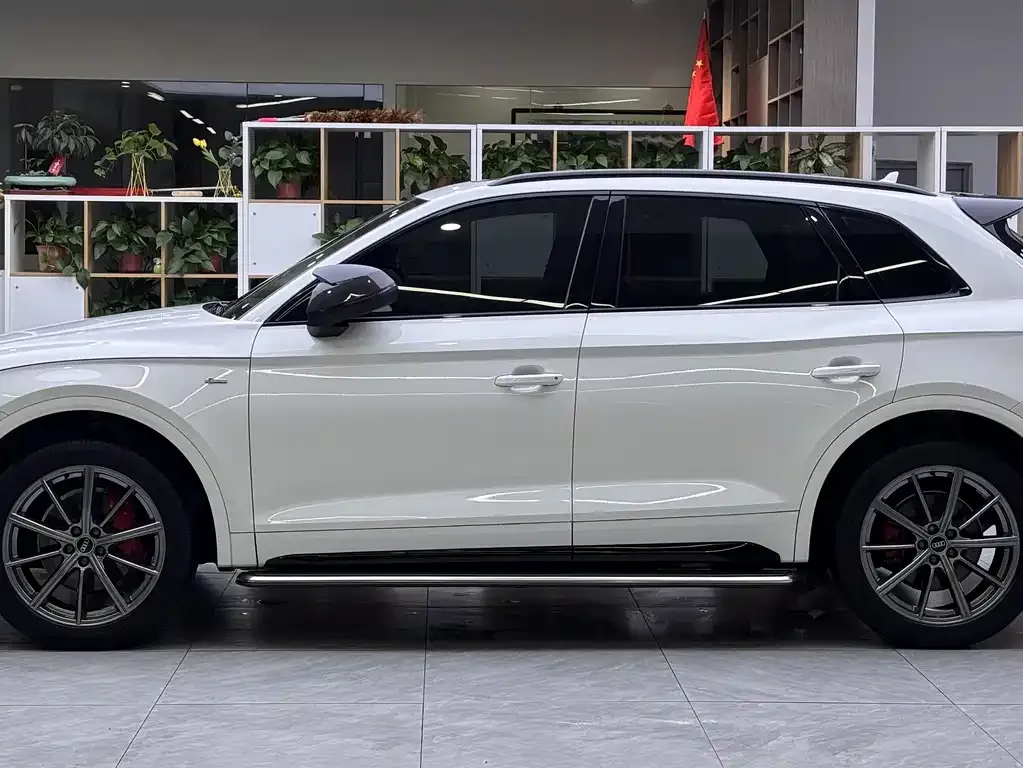 Audi Q5L 2022 из CN, фото 10