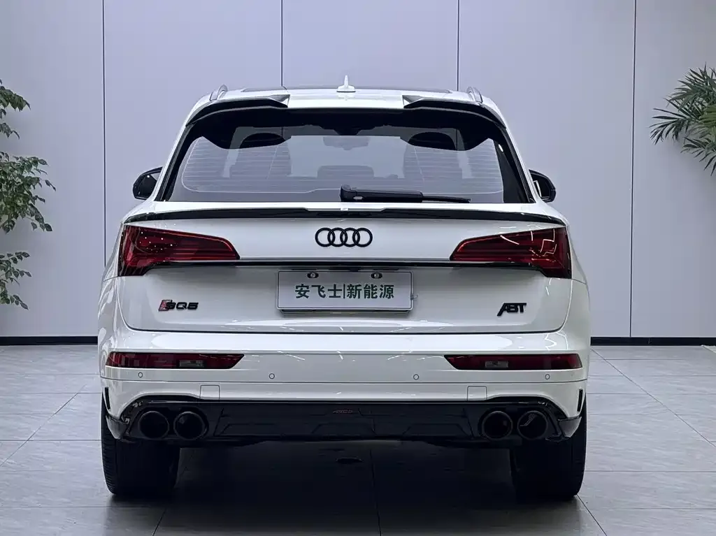 Audi Q5L 2022 из CN, фото 2