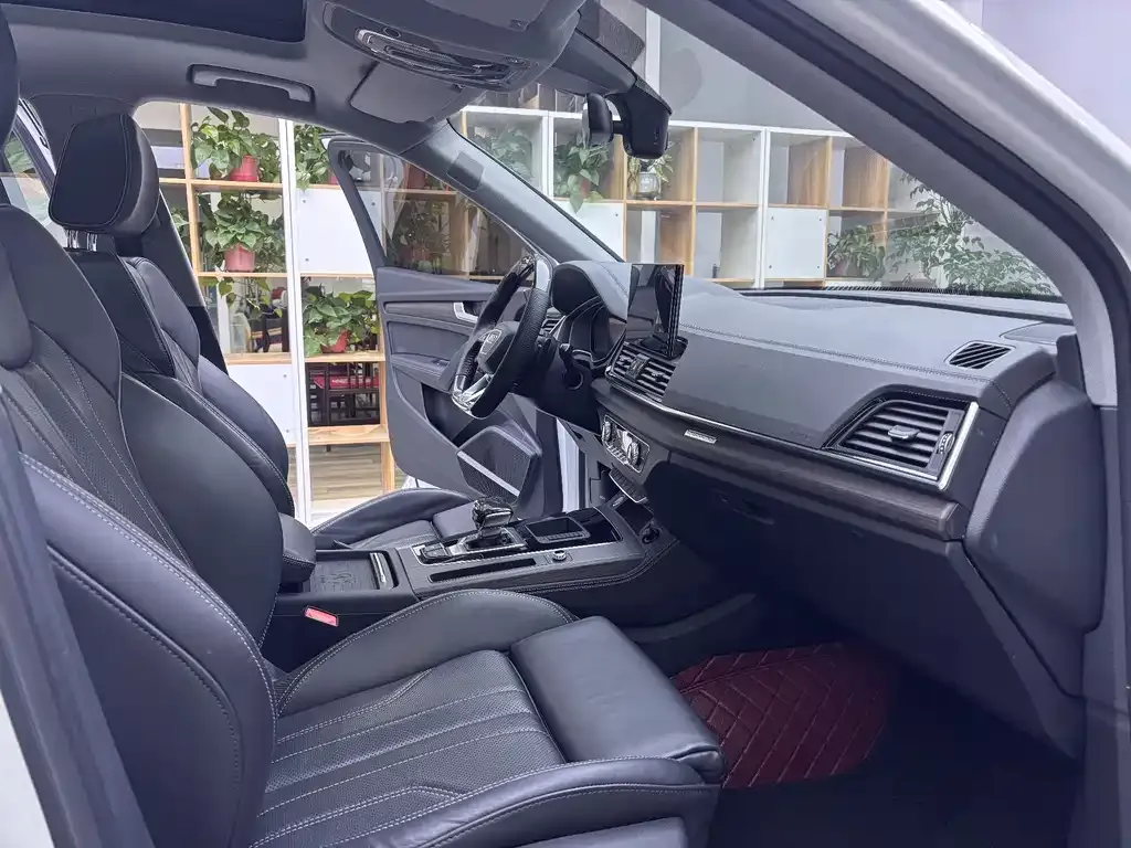 Audi Q5L 2022 из CN, фото 4