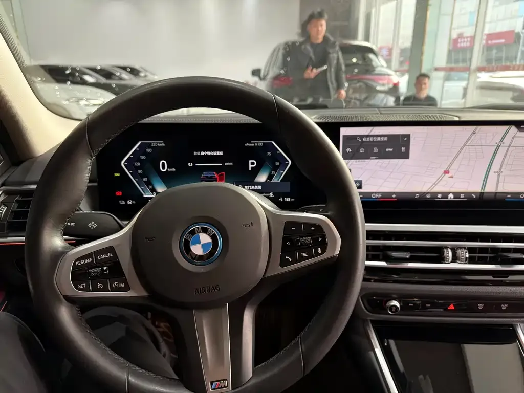 BMW i3 — фото 7