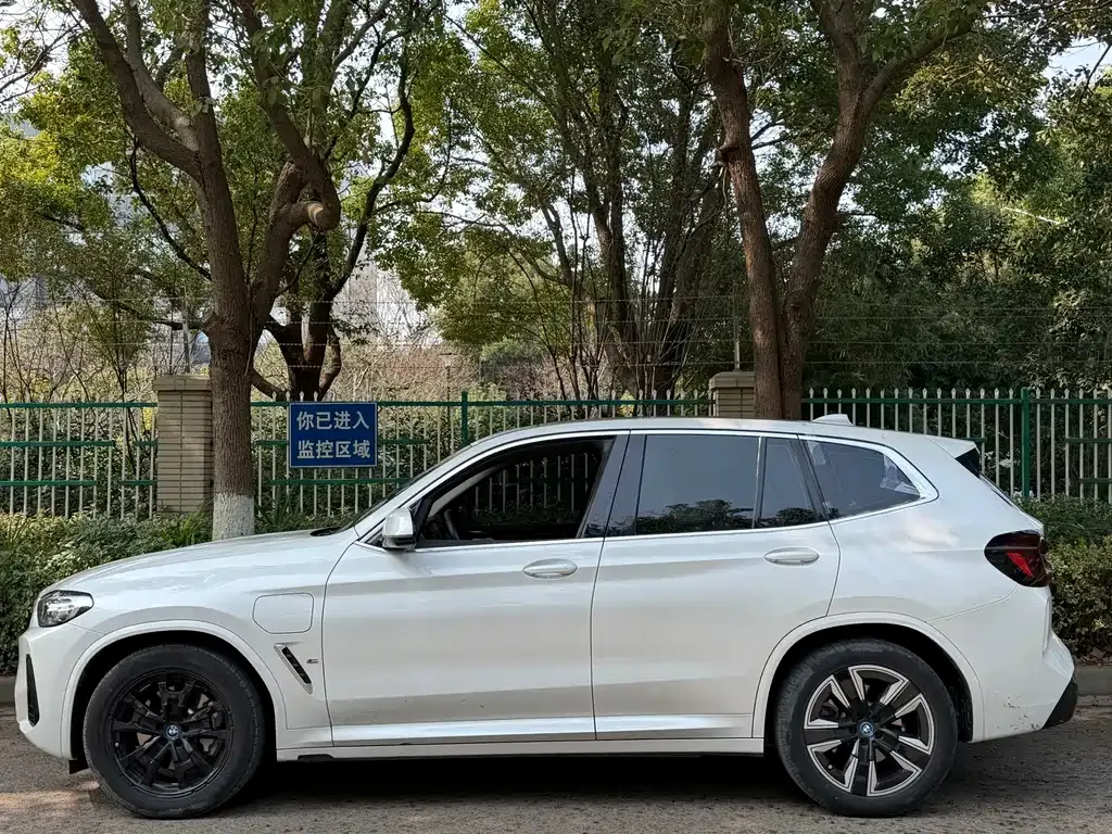 BMW iX3 2024 из CN, фото 6