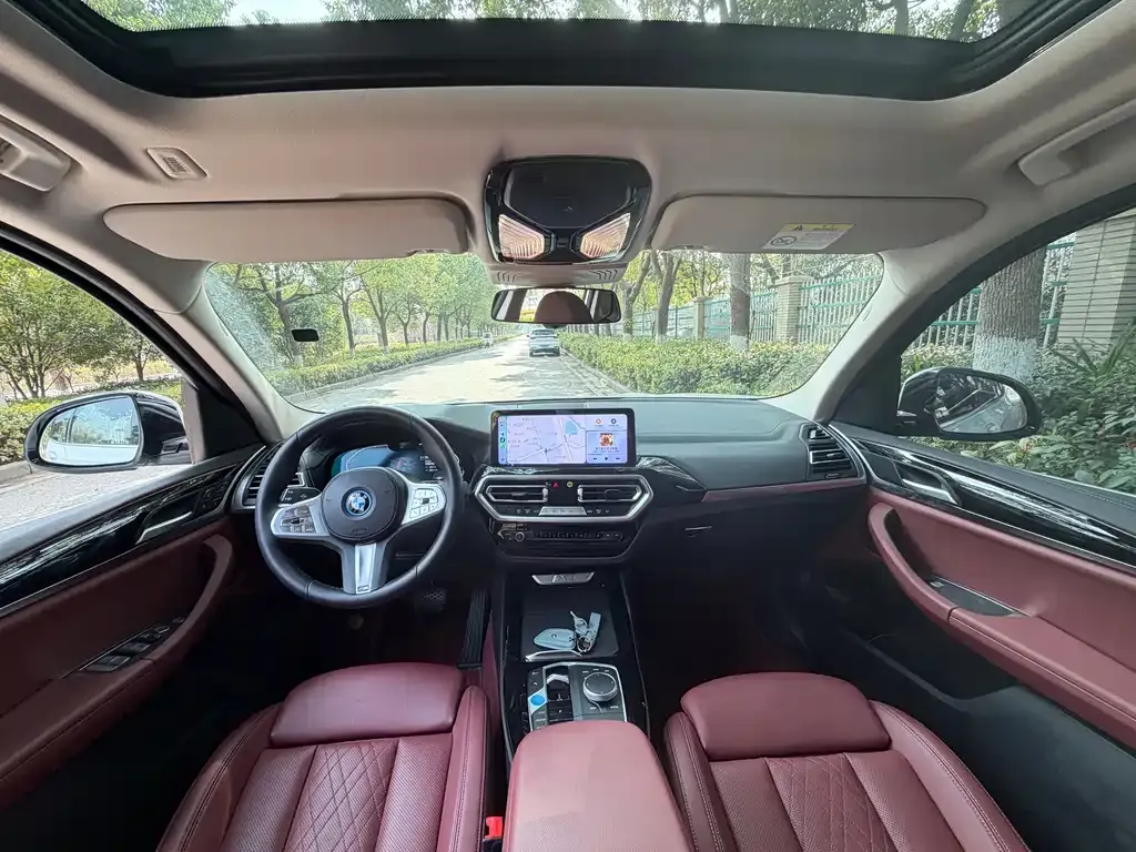 BMW iX3 2024 из CN, фото 4