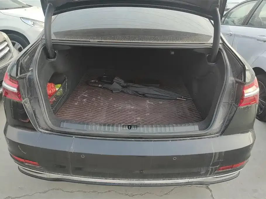Audi A6L 2023 из CN, фото 8