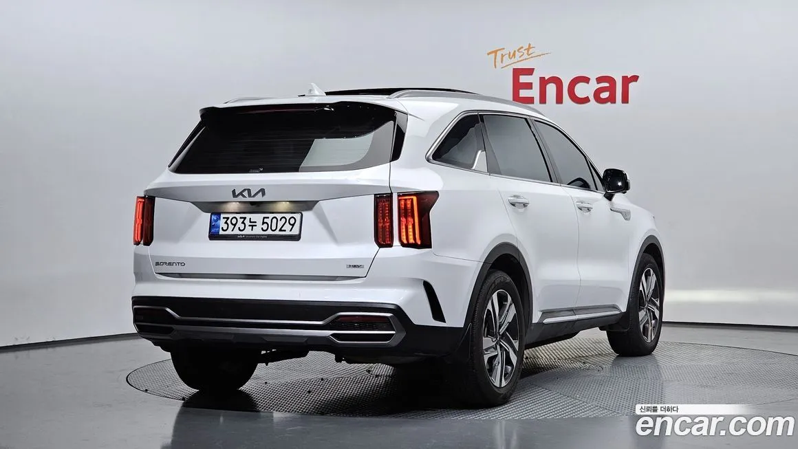 Kia Sorento — фото 7