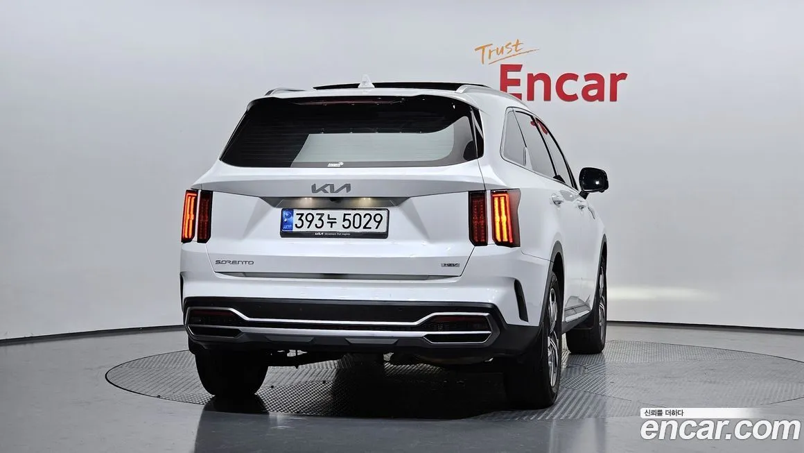 Kia Sorento — фото 3