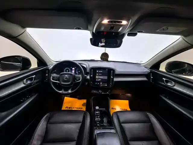 Volvo XC40 2022 из CN, фото 5