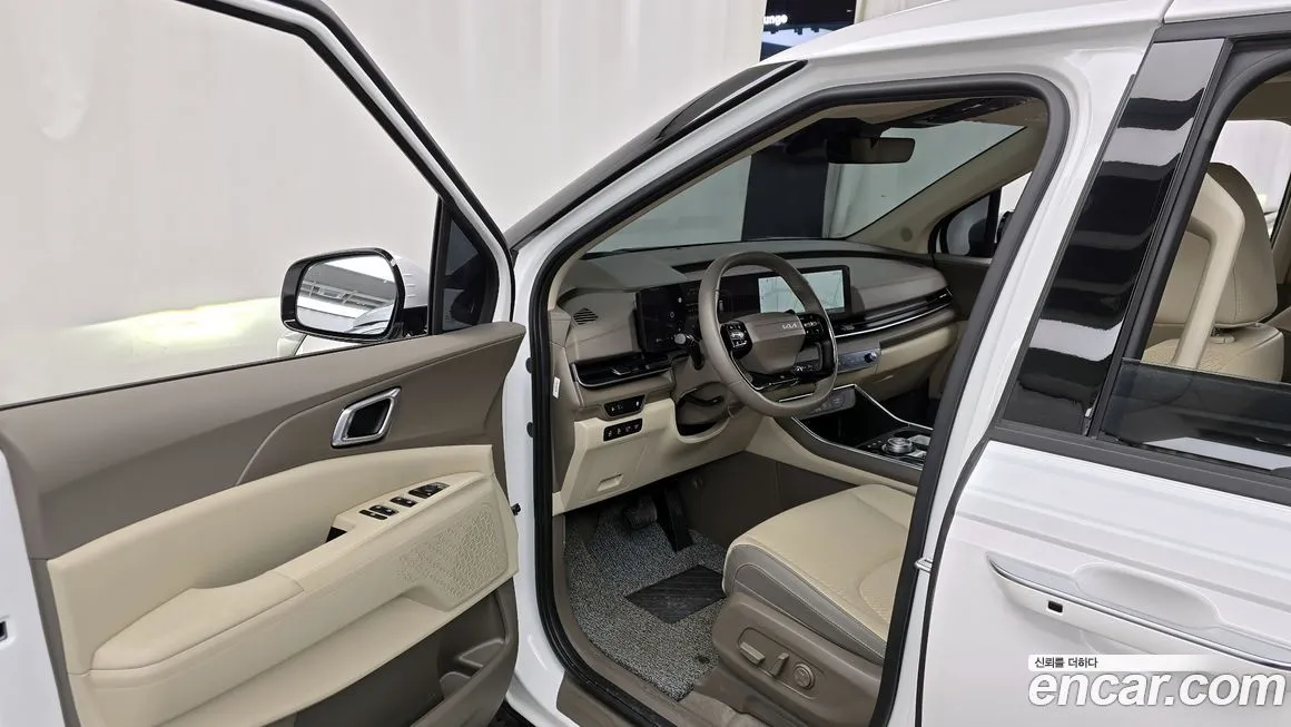Kia Carnival — фото 10