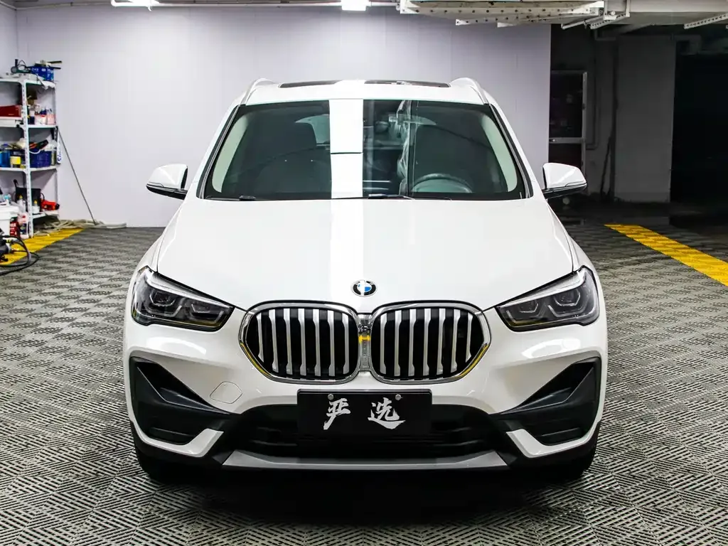 BMW X1 — фото 9