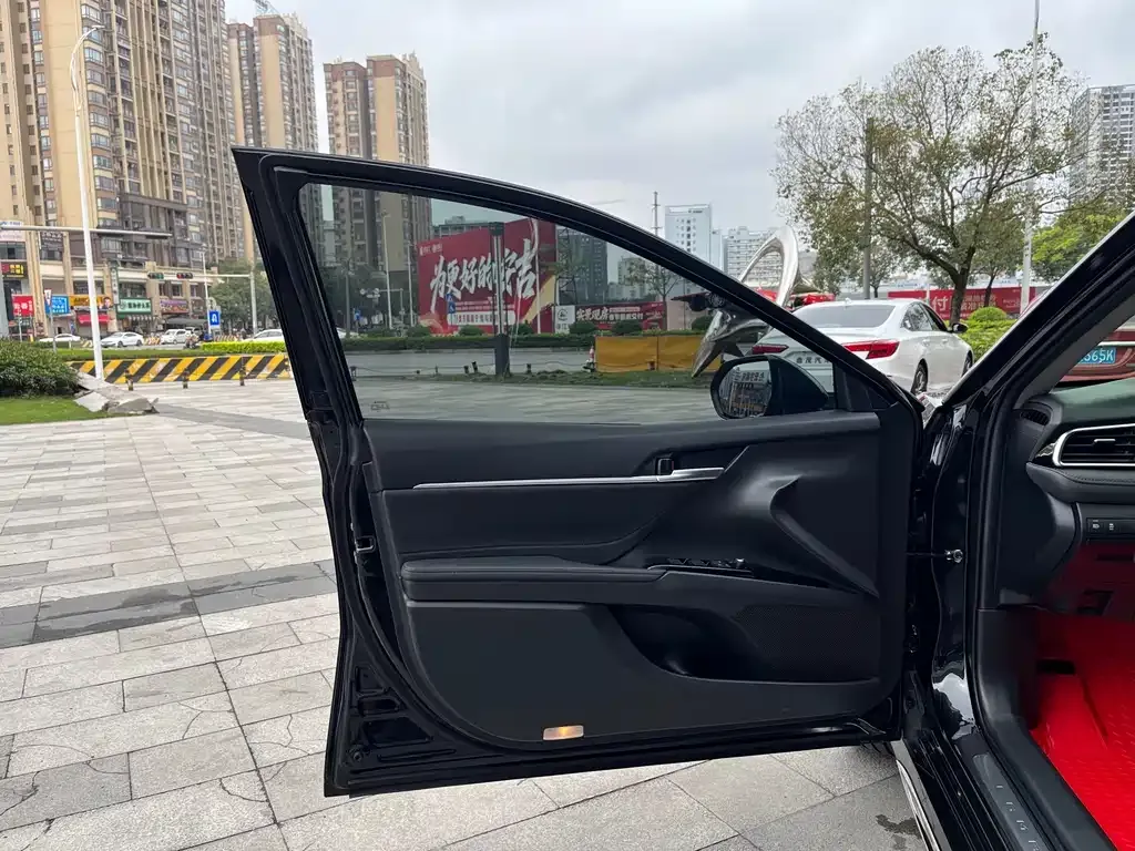 Toyota Camry 2024 из CN, фото 4