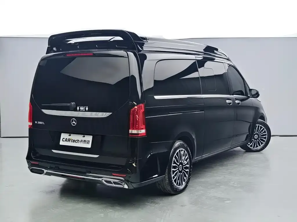 Mercedes-Benz V-Class 2024 из CN, фото 3