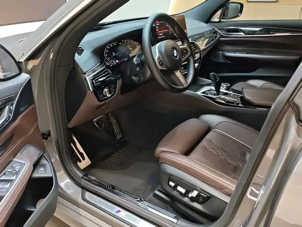 BMW 6 Series GT 2022 из CN, фото 9
