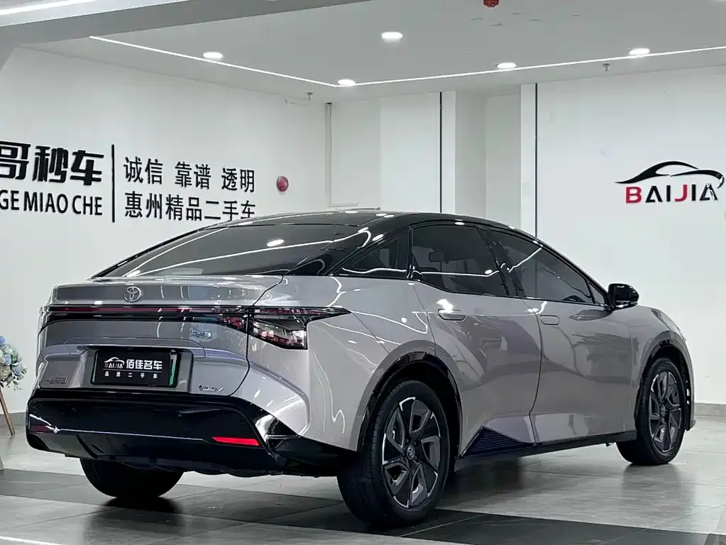 Toyota bZ3 2024 из CN, фото 8