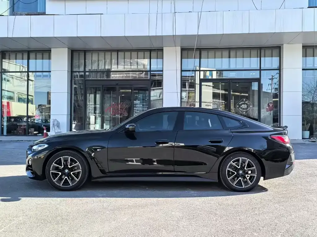 BMW 4 Series 2024 из CN, фото 8