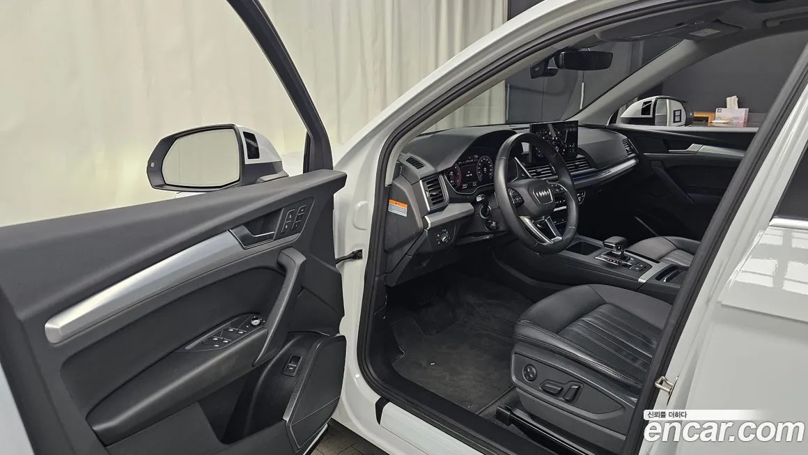 Audi Q5 2021 из KR, фото 7