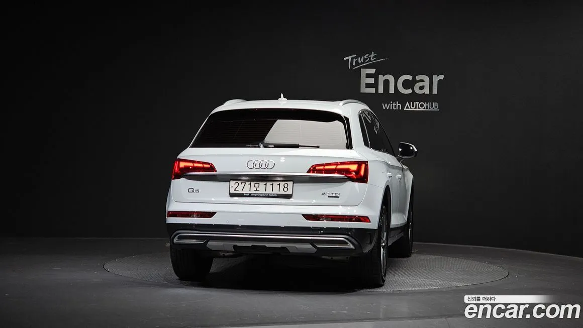 Audi Q5 2021 из KR, фото 5