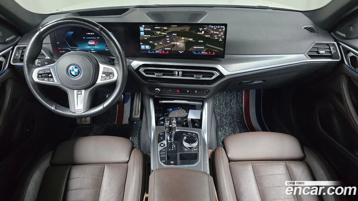 BMW i4 — фото 8