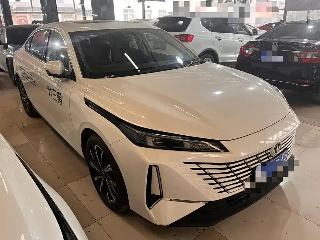 Changan Eado 2024 из CN, фото 5