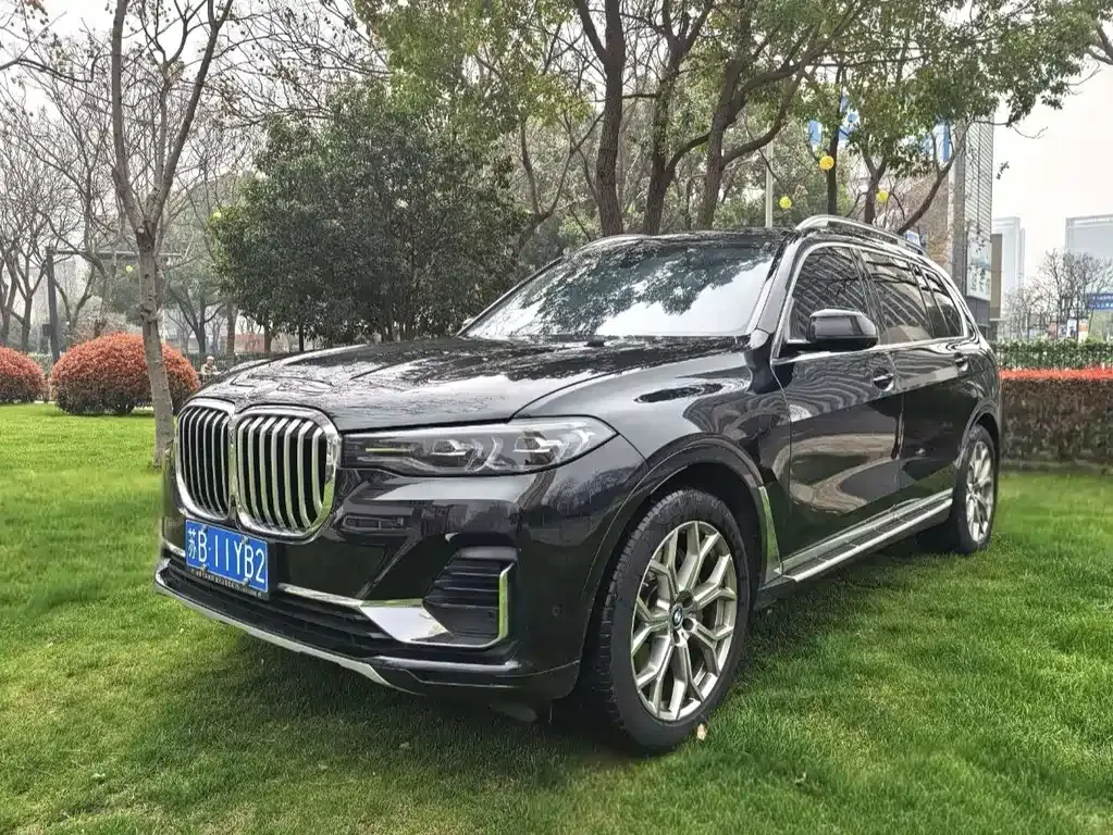 BMW X7 — фото 1
