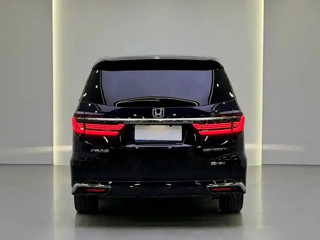 Honda Odyssey — фото 8