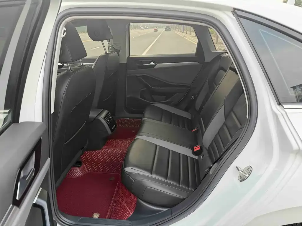 Volkswagen Sagitar 2022 из CN, фото 3
