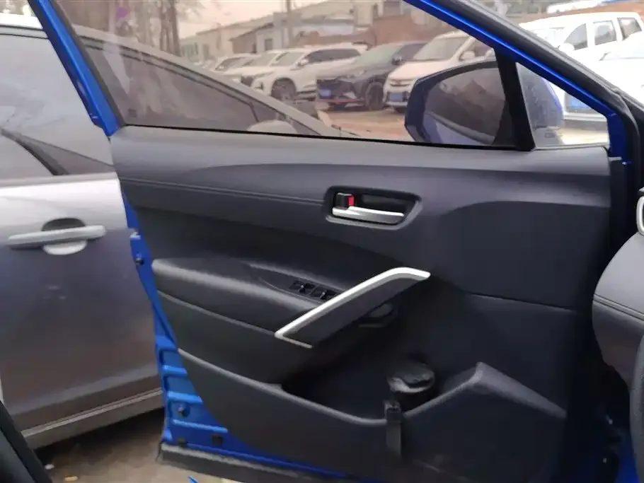 Toyota Corolla Cross 2022 из CN, фото 4