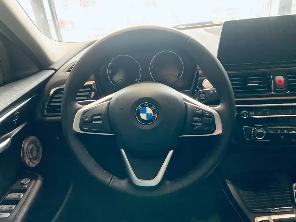 BMW 1 Series 2022 из CN, фото 8