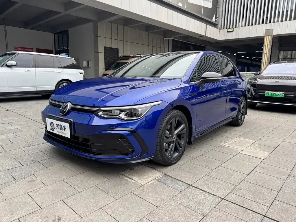 Volkswagen Golf 2023 из CN, фото 1