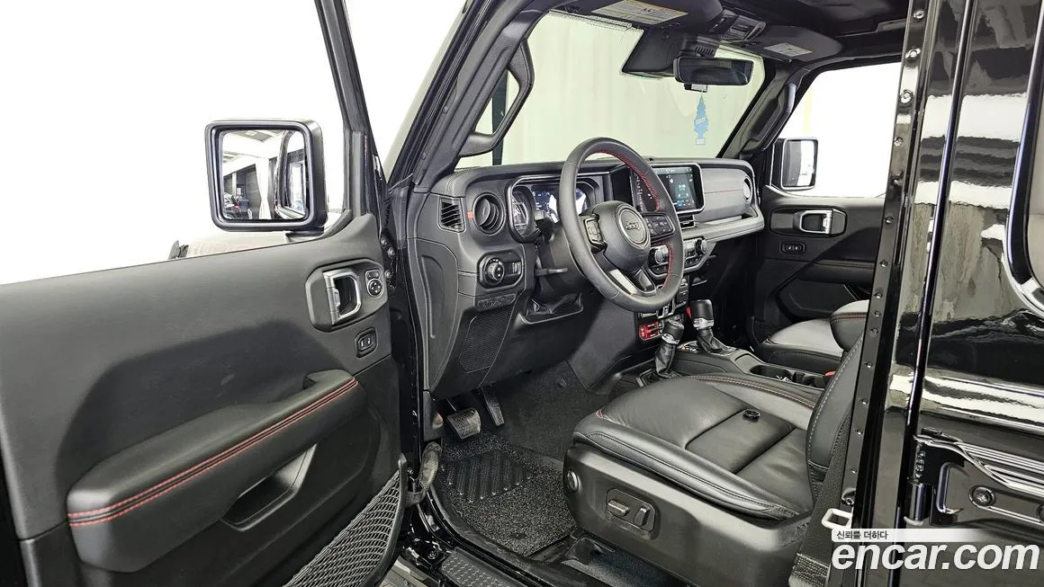 Jeep Wrangler 2024 из KR, фото 8