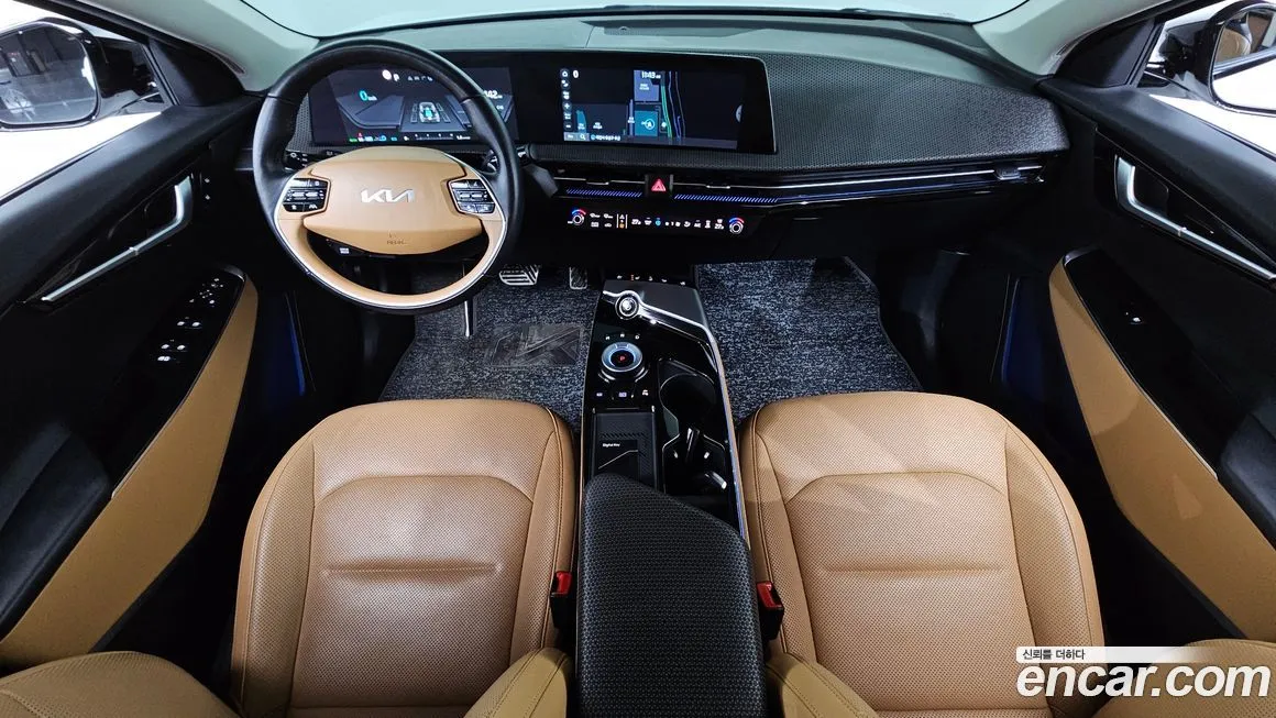 Kia EV6 — фото 8