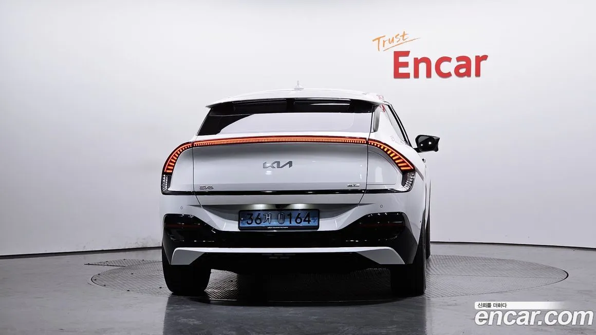 Kia EV6 — фото 7