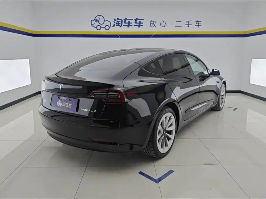 Tesla Model 3 — фото 2